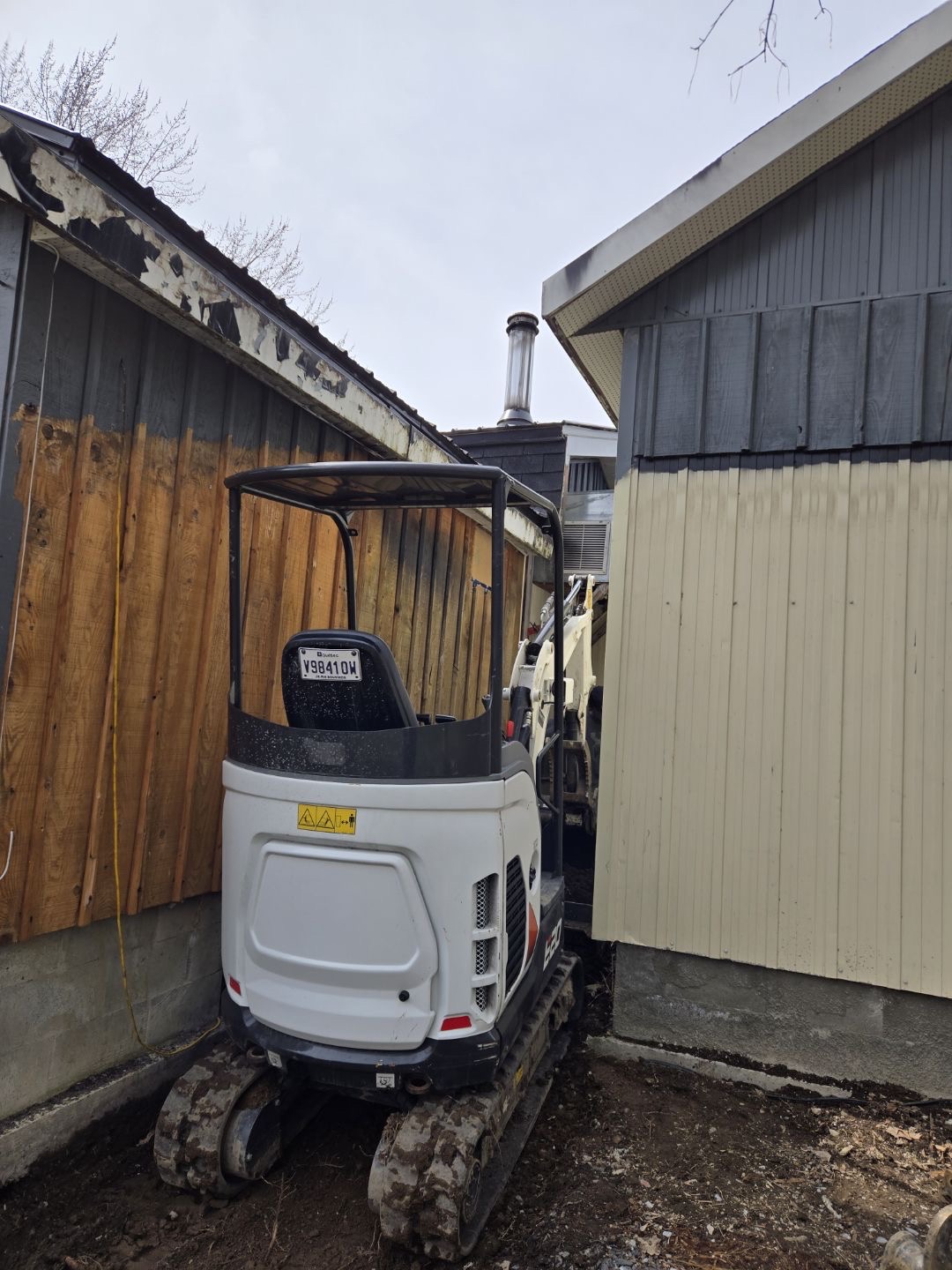 Endroits restreints — Mini-Excavation LCM